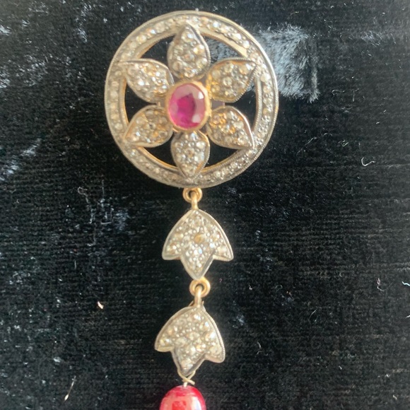 Genuine : Natural ruby choker necklace and earrings with 24k gold plating. - Picture 4 of 8